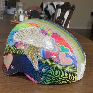 Raskullz Girls Loud Cloud Sparklez Helmet
Rainbow Lightning Kids Helmet